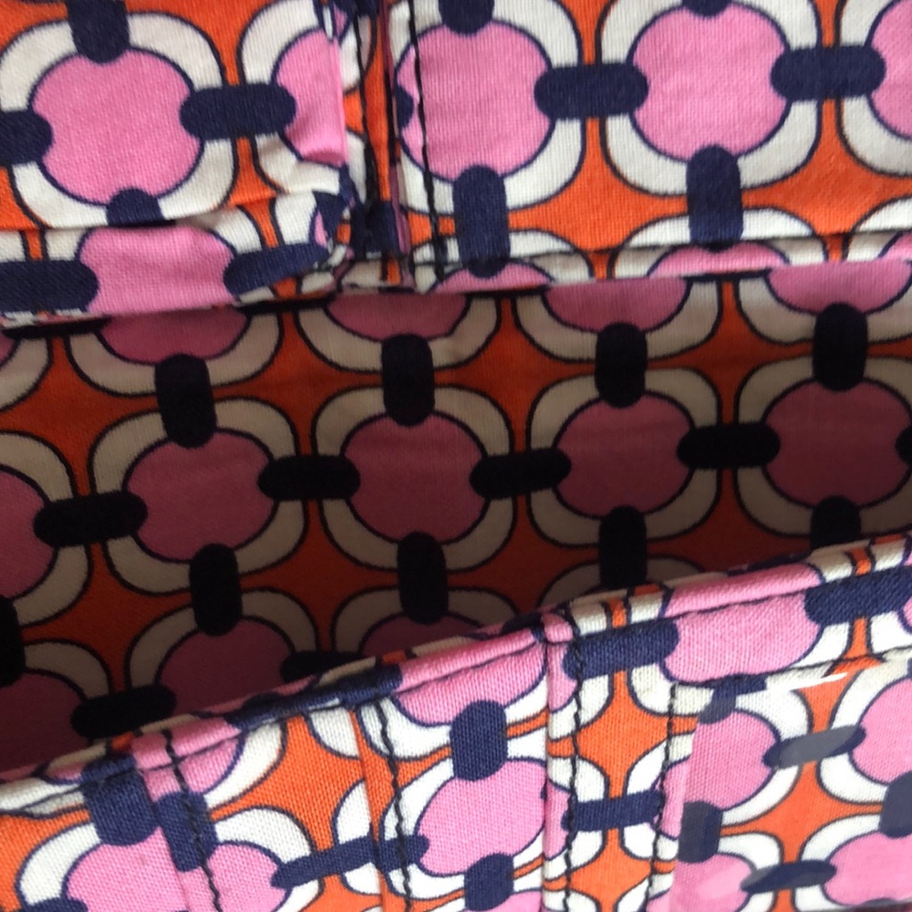 NEW Vera Bradley Crossbody wallet - Picture 4 of 9
